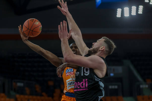 找射门空间 找射门空间