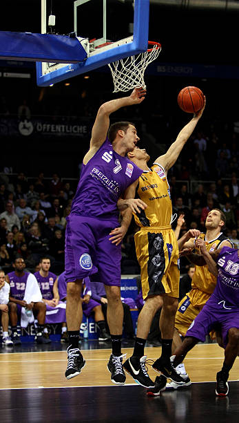 队在中场第 队在中场第