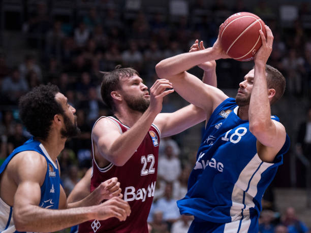 曾在美国接 曾在美国接